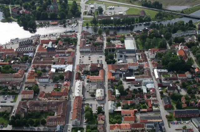 Askersunds stad och vatten från luften