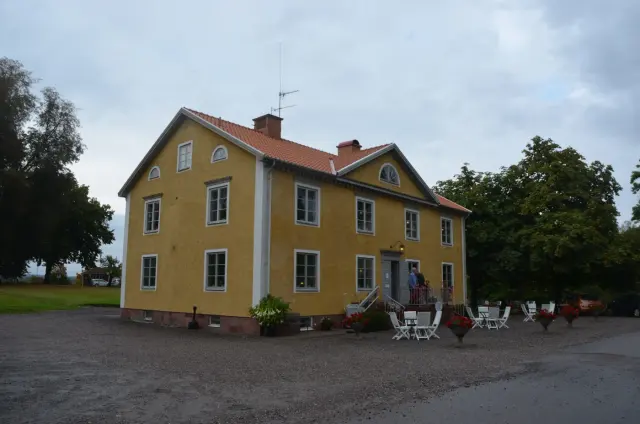 Olshammarsgårdens gula huvudbyggnad